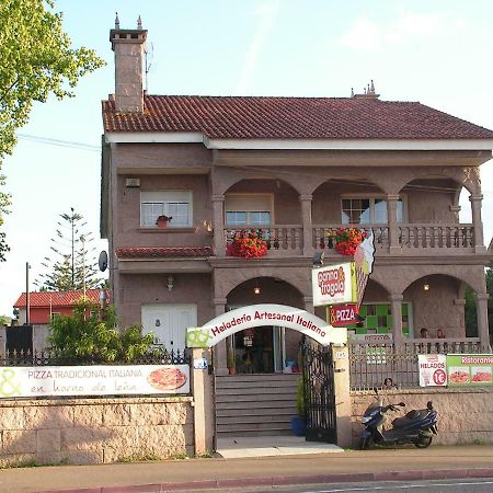Piso Chalet En Playa Samil Vigo Bagian luar foto