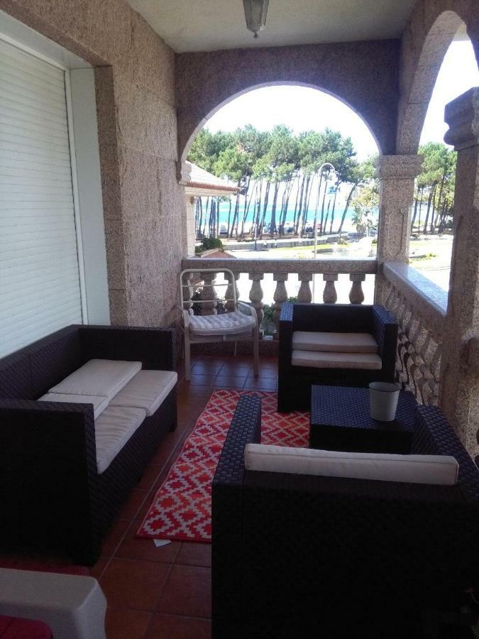 Piso Chalet En Playa Samil Vigo Bagian luar foto