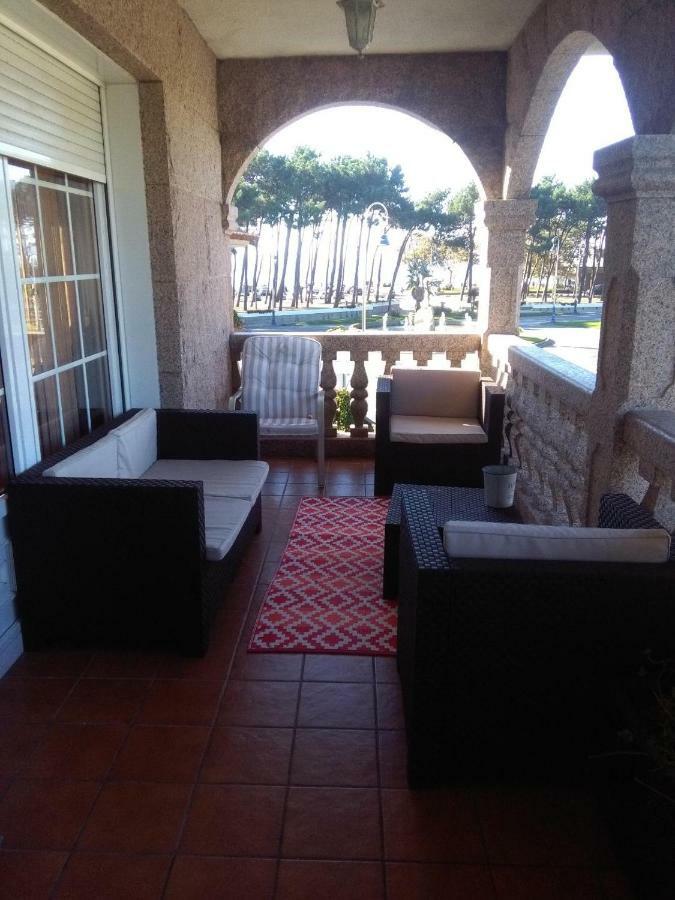 Piso Chalet En Playa Samil Vigo Bagian luar foto